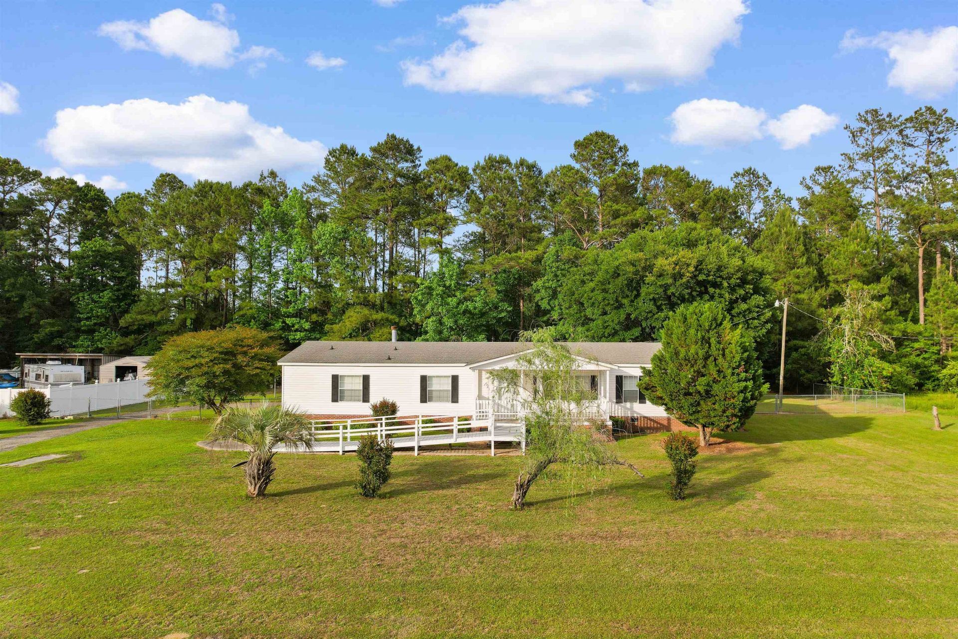 652 Bear Grass Rd W Photo 40
