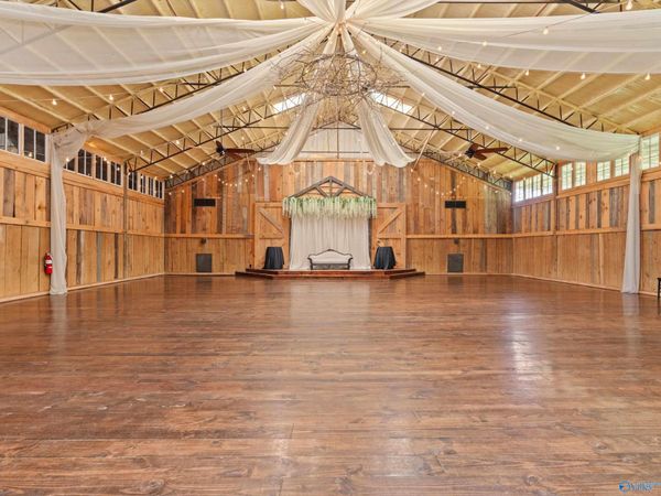 449 County Road 1240, Vinemont, AL 35179