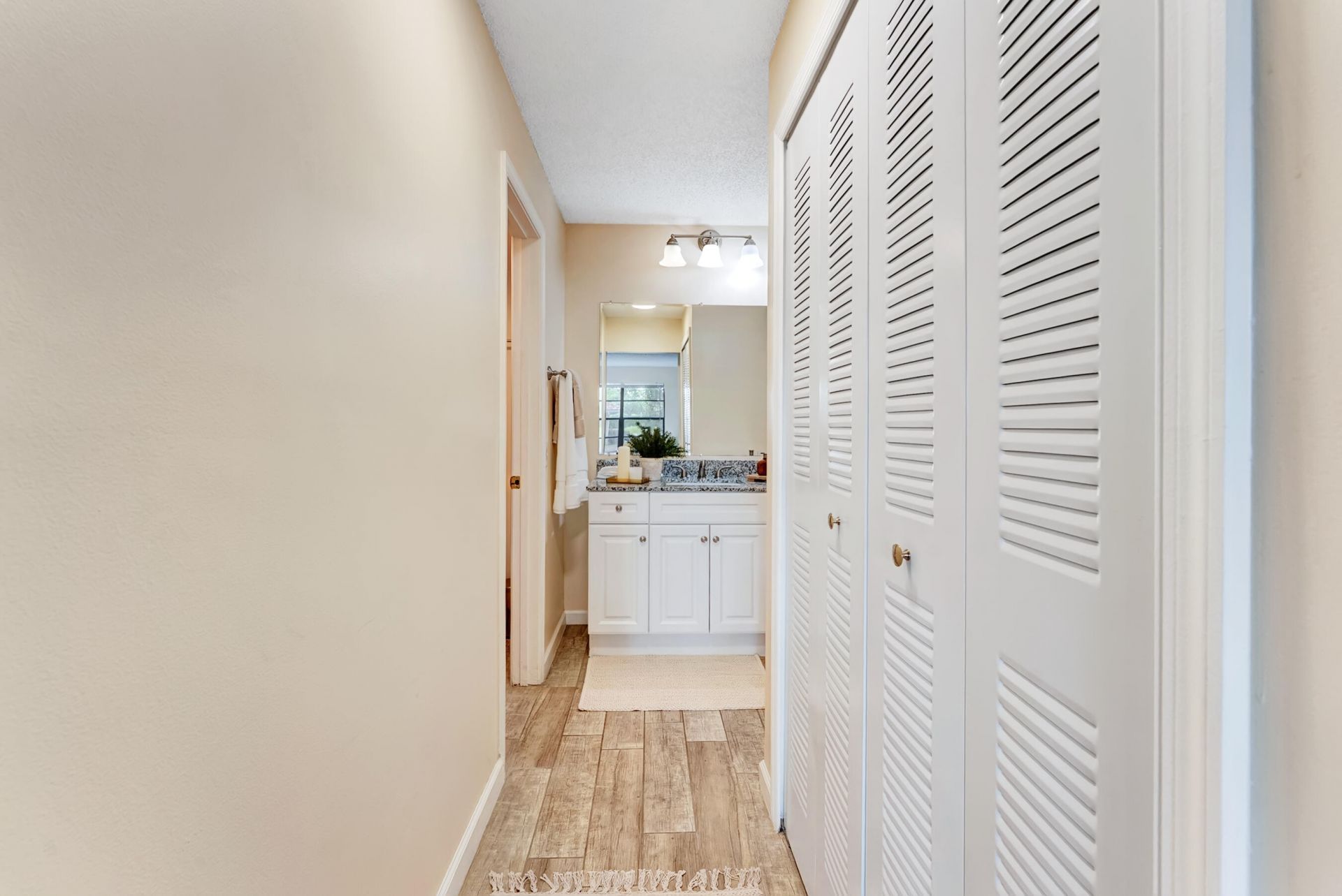 9960 Pineapple Tree Drive, Unit 109, Boynton Beach, FL 33436 Photo