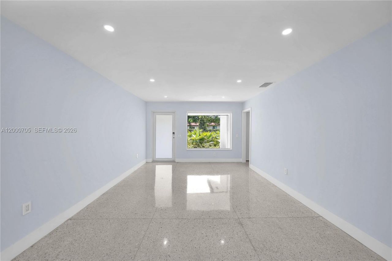 2311 SW 23rd St, Miami, FL 33145 Photo