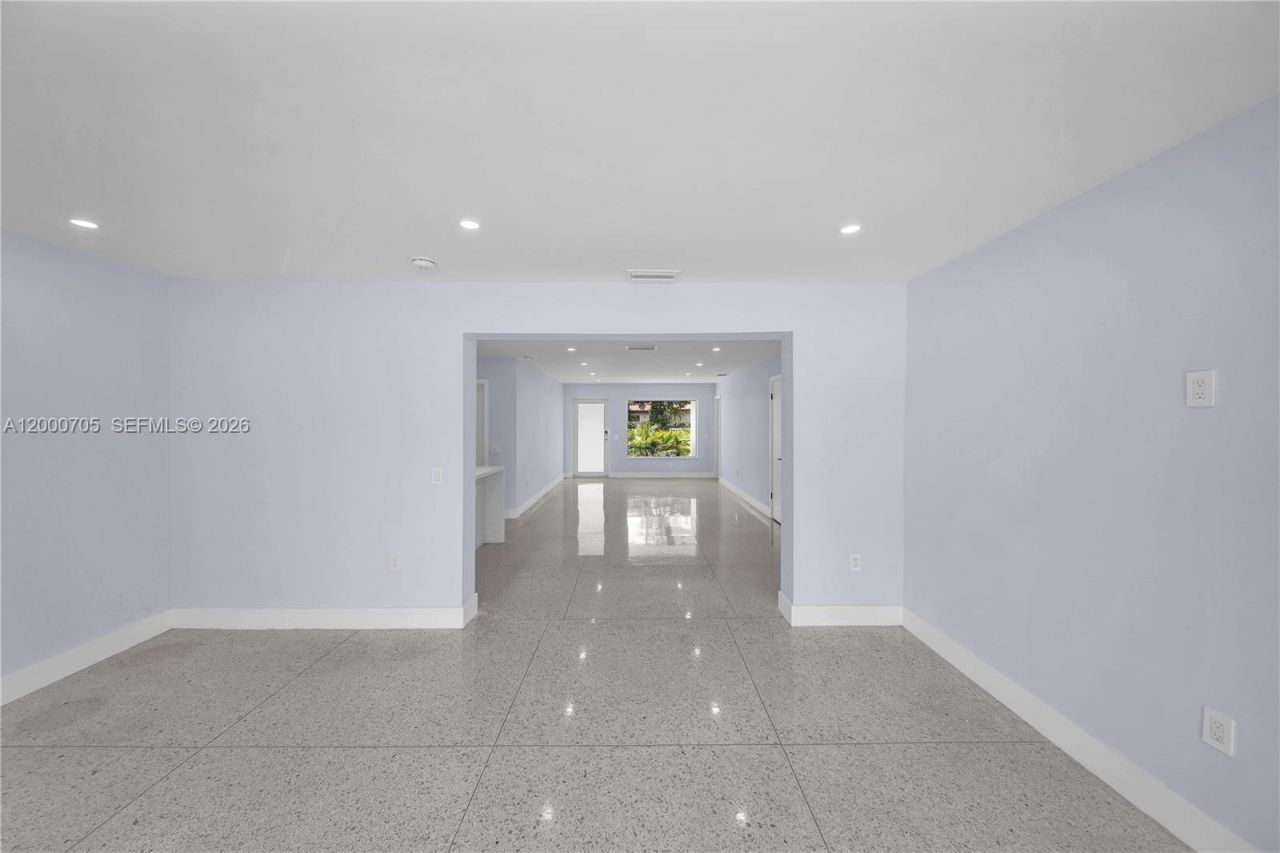 2311 SW 23rd St, Miami, FL 33145 Photo