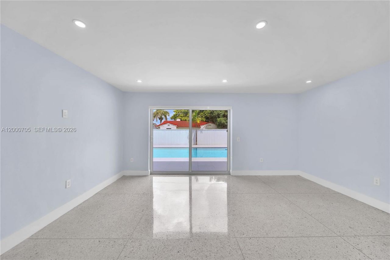 2311 SW 23rd St, Miami, FL 33145 Photo