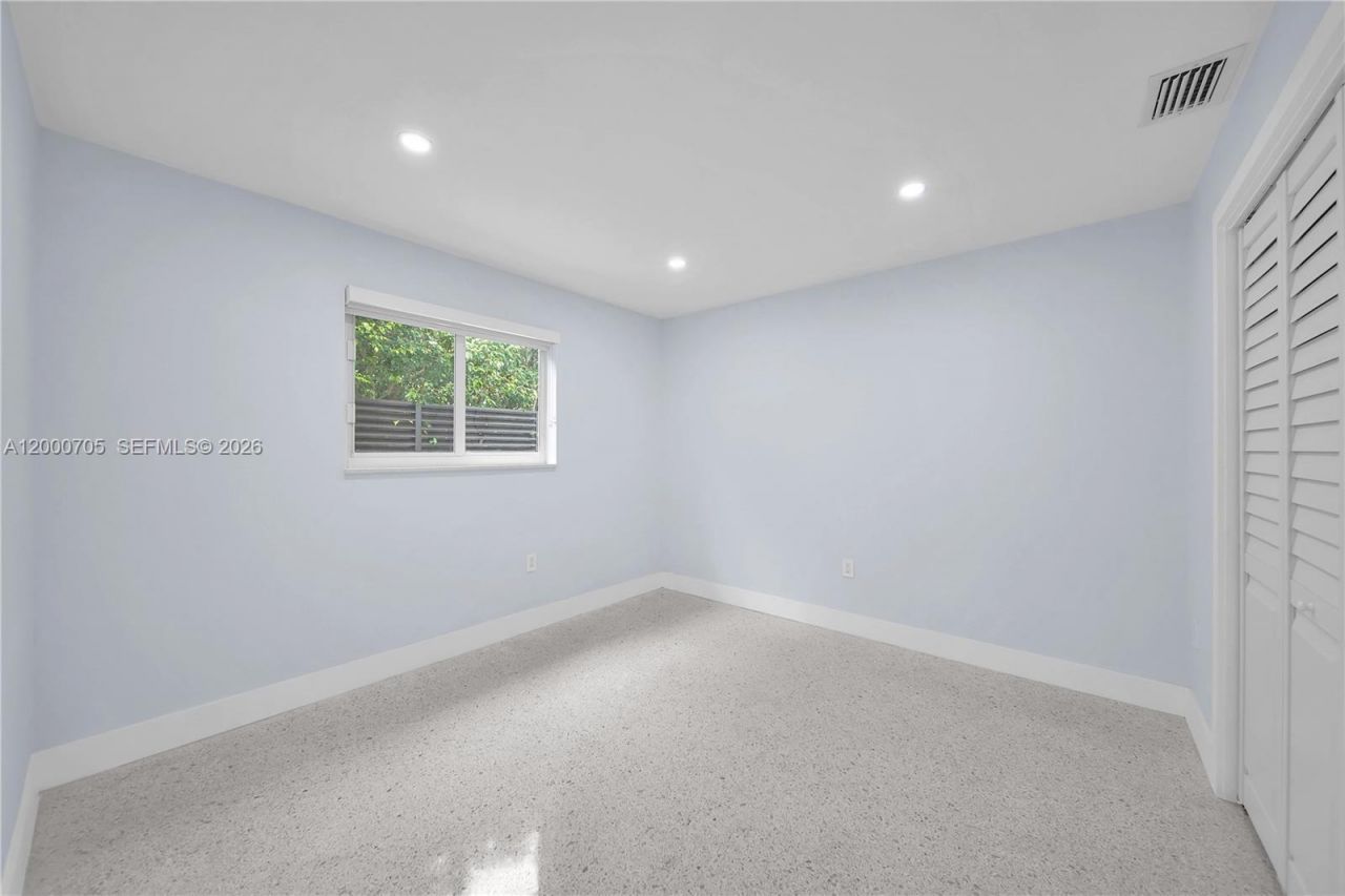 2311 SW 23rd St, Miami, FL 33145 Photo