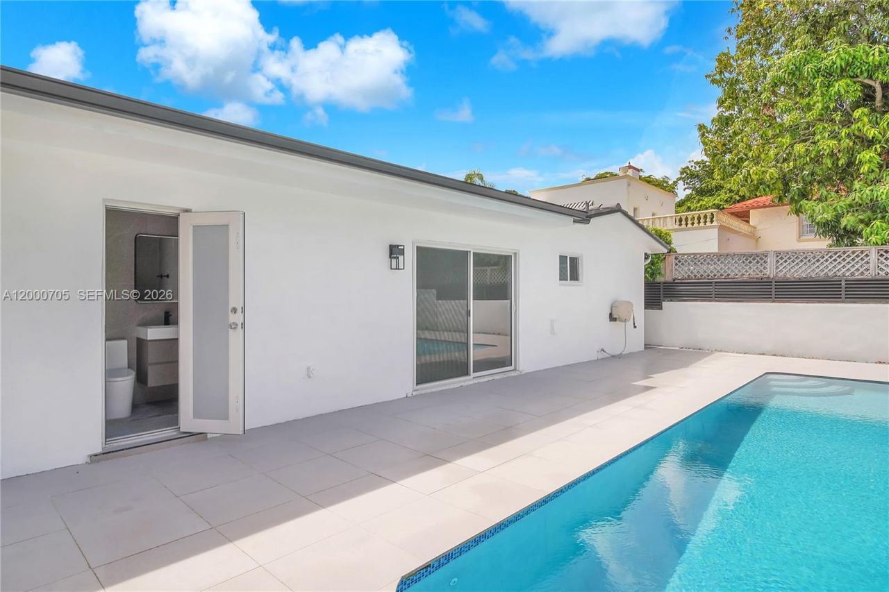 2311 SW 23rd St, Miami, FL 33145 Photo