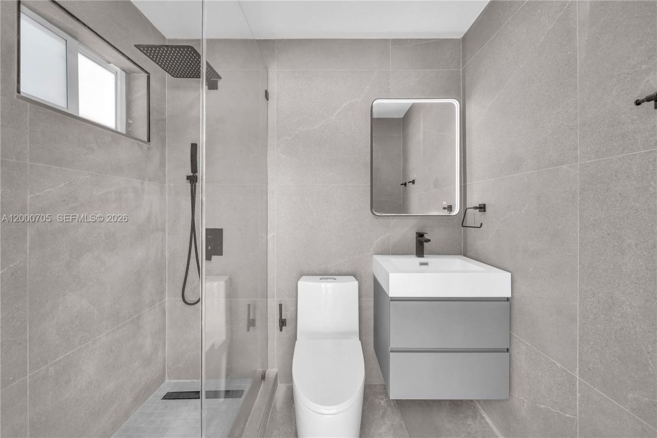 2311 SW 23rd St, Miami, FL 33145 Photo