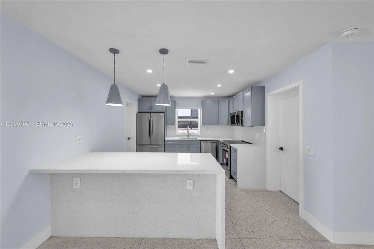 2311 SW 23rd St, Miami, FL 33145 Photo