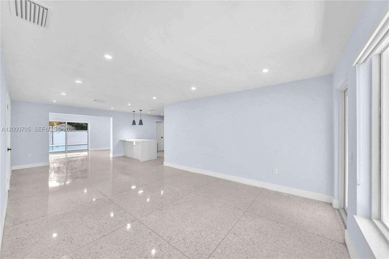 2311 SW 23rd St, Miami, FL 33145 Photo