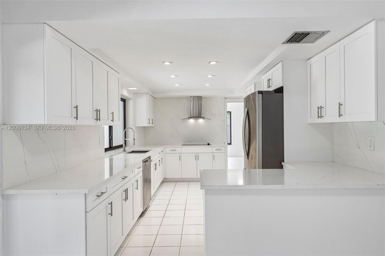 7885 SW 179th Ter , Palmetto Bay, FL 33157 Photo