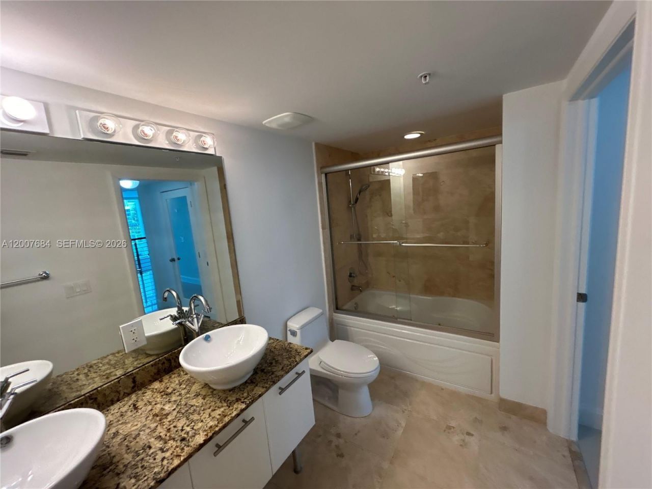 41 SE 5th St , Unit 703, Miami, FL 33131 Photo