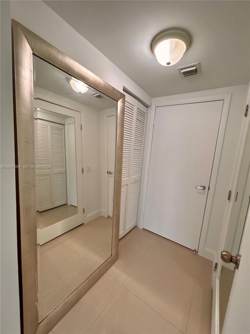 41 SE 5th St , Unit 703, Miami, FL 33131 Photo