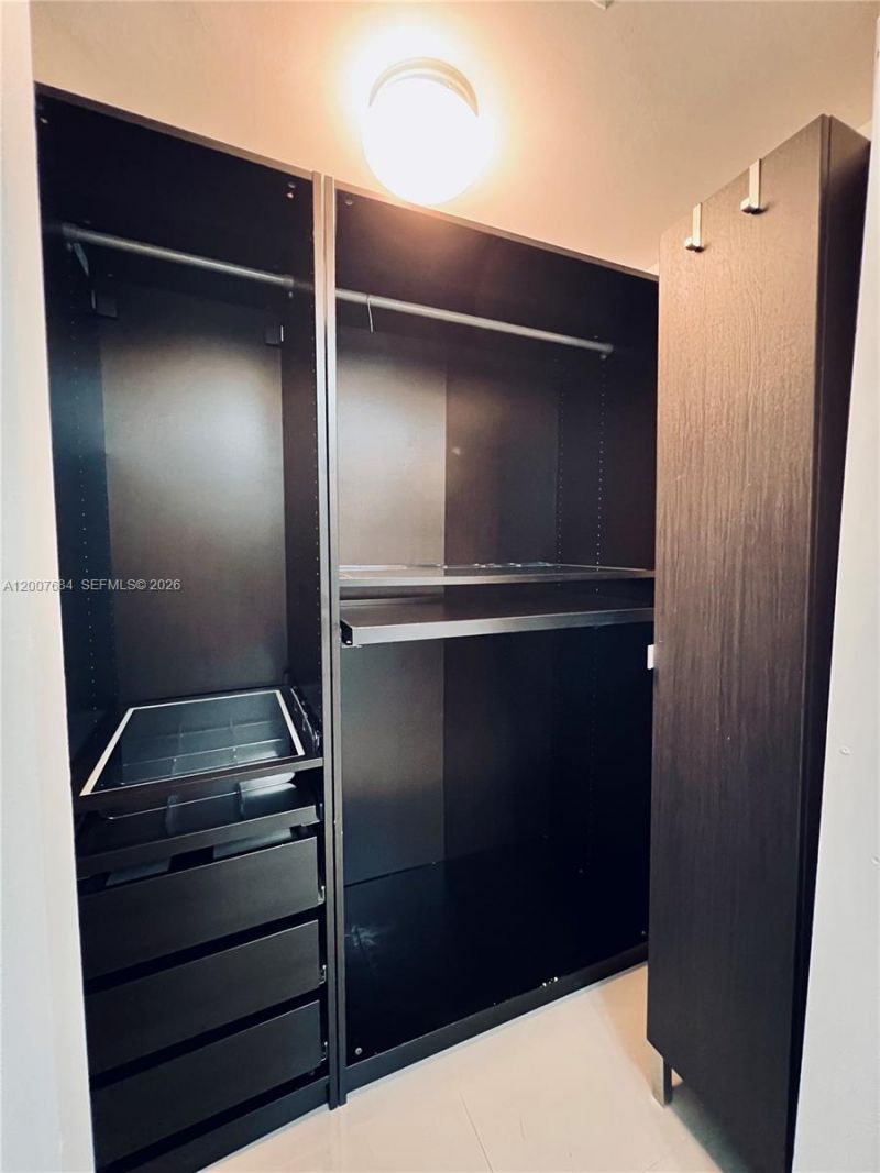 41 SE 5th St , Unit 703, Miami, FL 33131 Photo