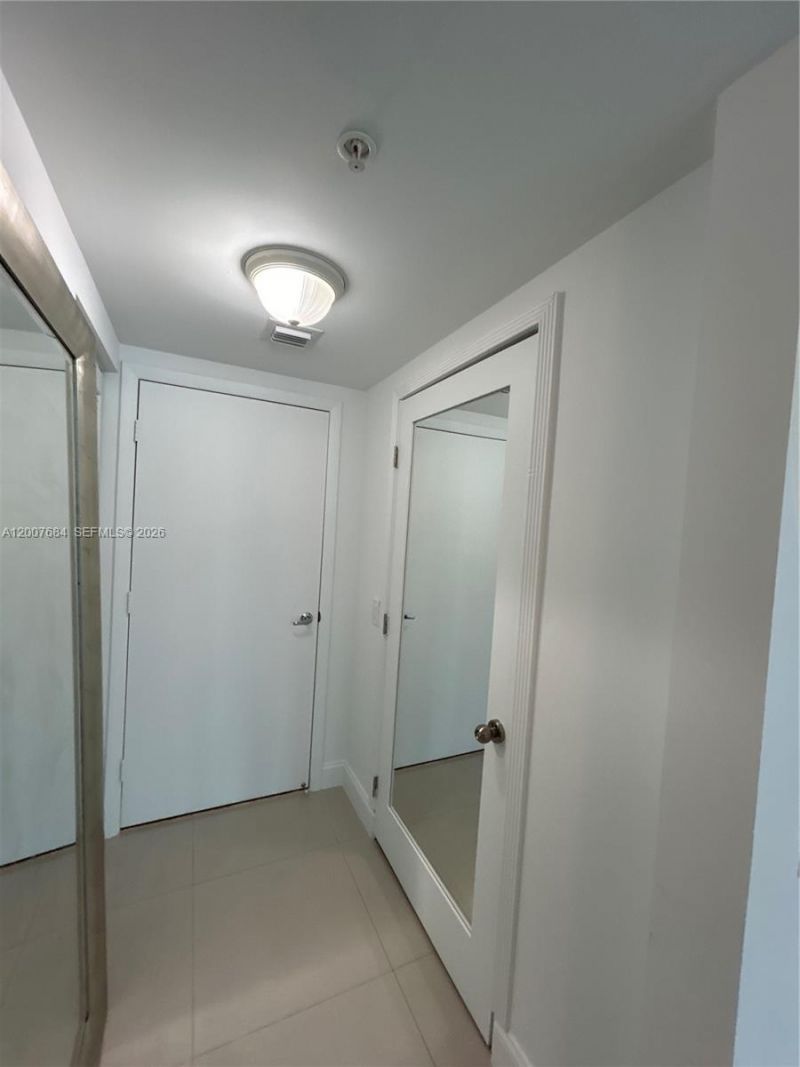 41 SE 5th St , Unit 703, Miami, FL 33131 Photo