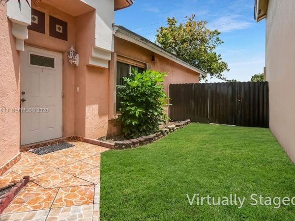 18825 NW 52nd Ct, Miami Gardens, FL 33055