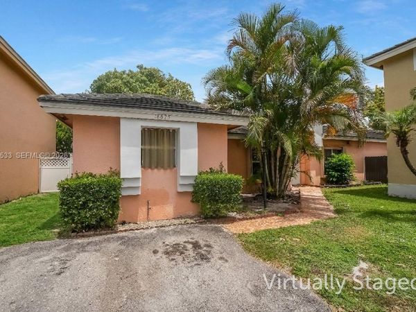 18825 NW 52nd Ct, Miami Gardens, FL 33055