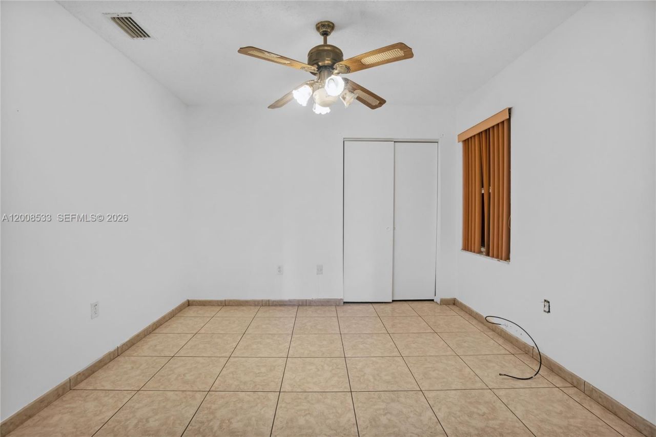 18825 NW 52nd Ct, Miami Gardens, FL 33055 Photo