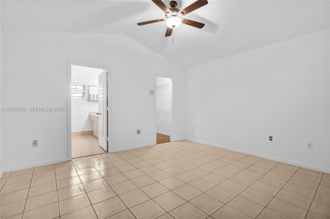 18825 NW 52nd Ct, Miami Gardens, FL 33055 Photo
