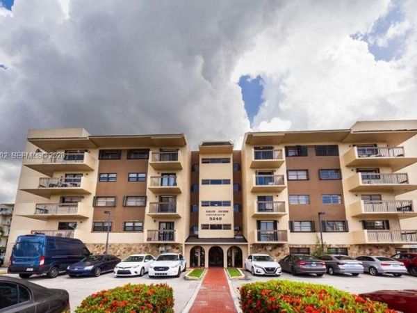 Unit 104, Miami, FL 33126