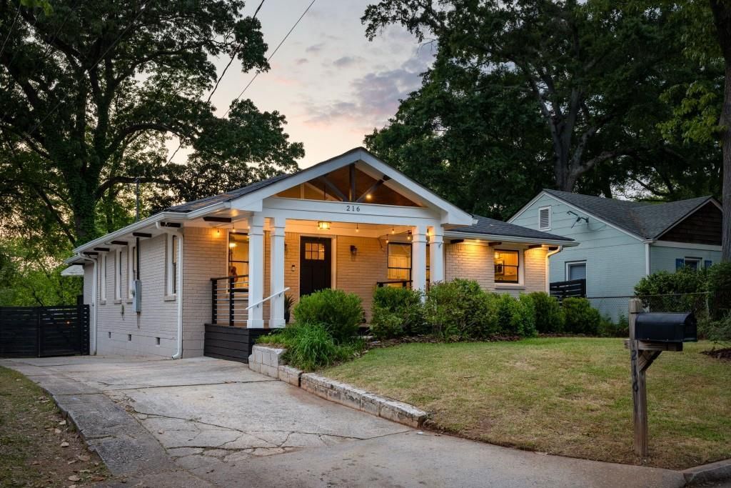 216 Sisson Avenue Ne, Atlanta, GA 30317 Main Photo