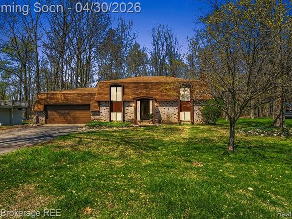 5380 Prentis Road, Waterford Twp, MI 48327