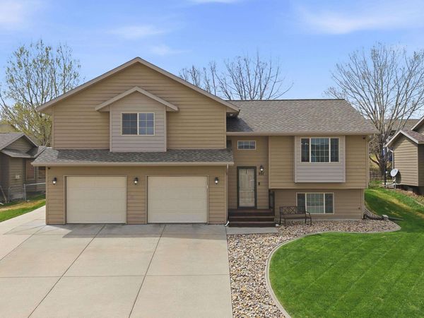 951 ZIEBACH ST, Rapid City, SD 57703