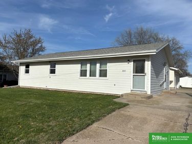303 N Lemon Avenue, Hartington, NE 68739