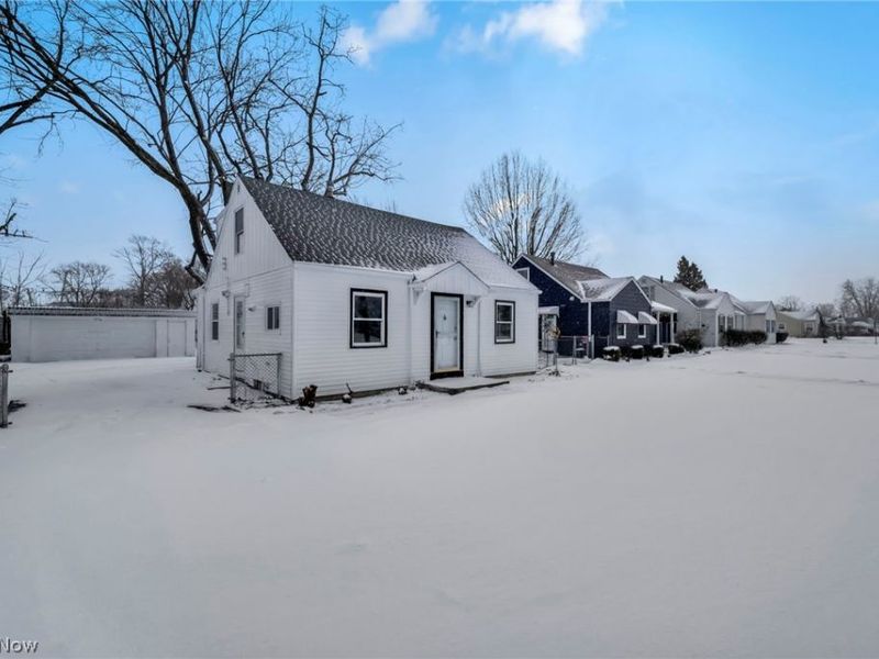 4131 W 145th Street, Cleveland, OH 44135 Photo 2