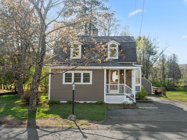 184 Pleasant St, Grafton, MA 01560