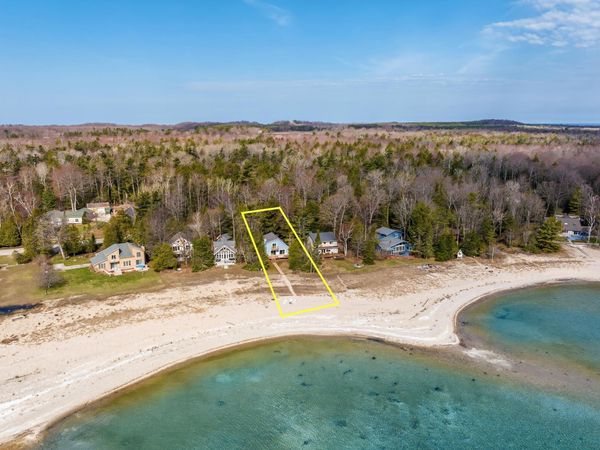 13820 Forest Beach Shores N, Northport, MI 49670