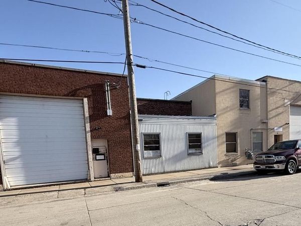 122 W 7TH AVENUE, Oshkosh, WI 54902