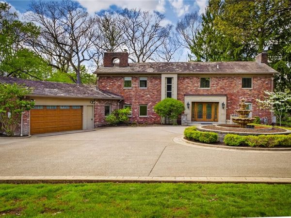 104 Wynnwood Dr , Pittsburgh, PA 15215