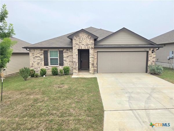 716 Monarch Drive , Seguin, TX 78155