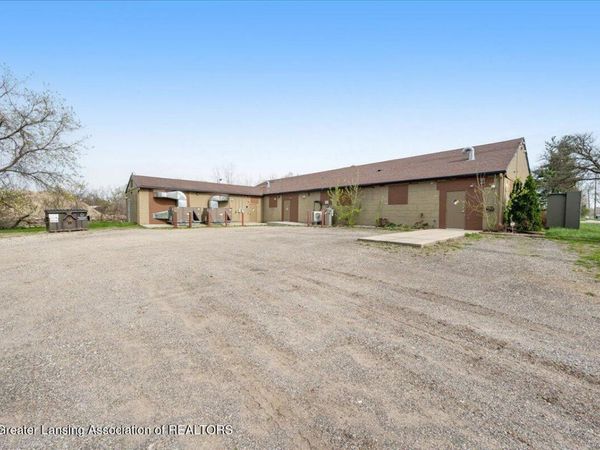 2305 N High Street, Lansing, MI 48906