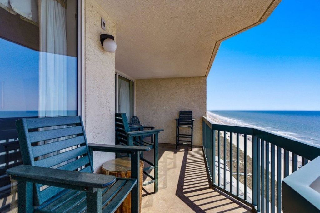 102 N Ocean Blvd. Photo 10