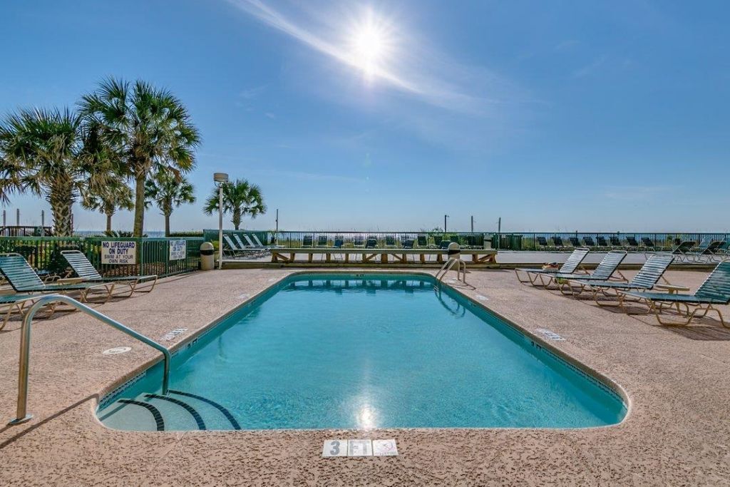 102 N Ocean Blvd. Photo 31