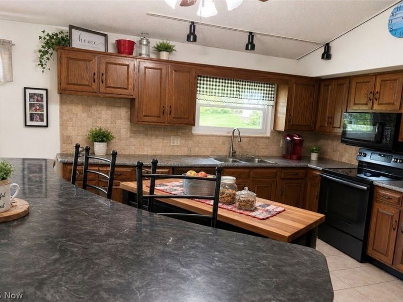 3220 Nob Hill Road, Zanesville, OH 43701 Photo 14
