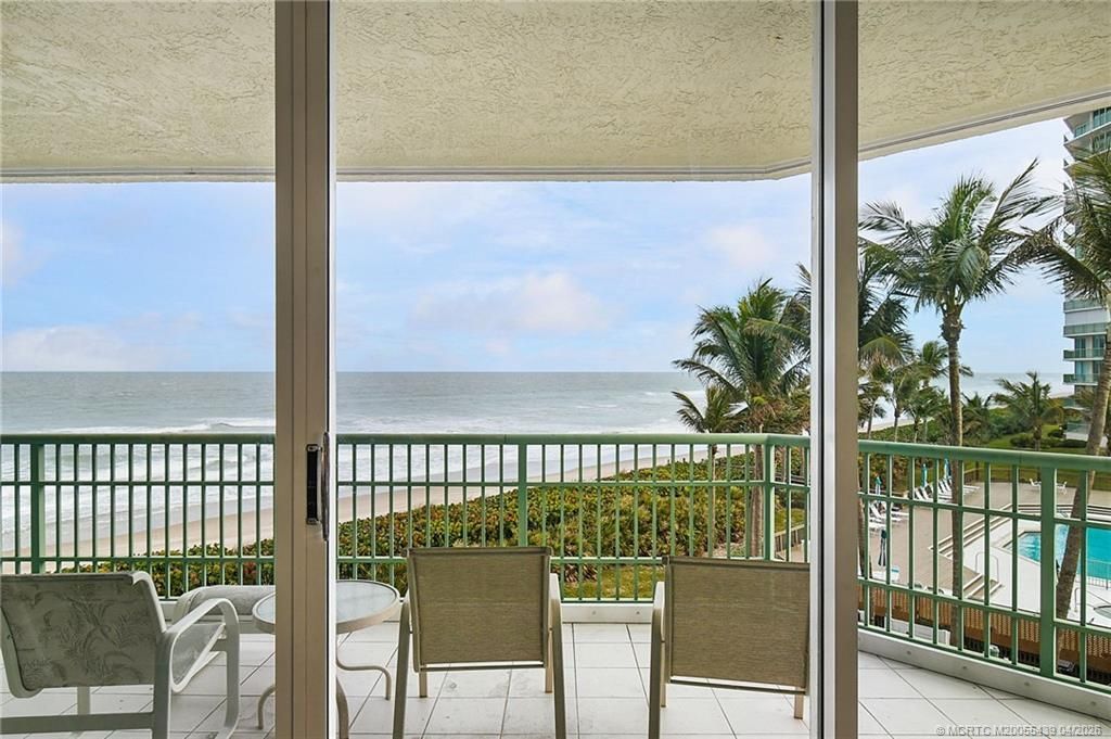 8600 S Ocean Drive, Unit 306, Jensen Beach, FL 34957 Photo