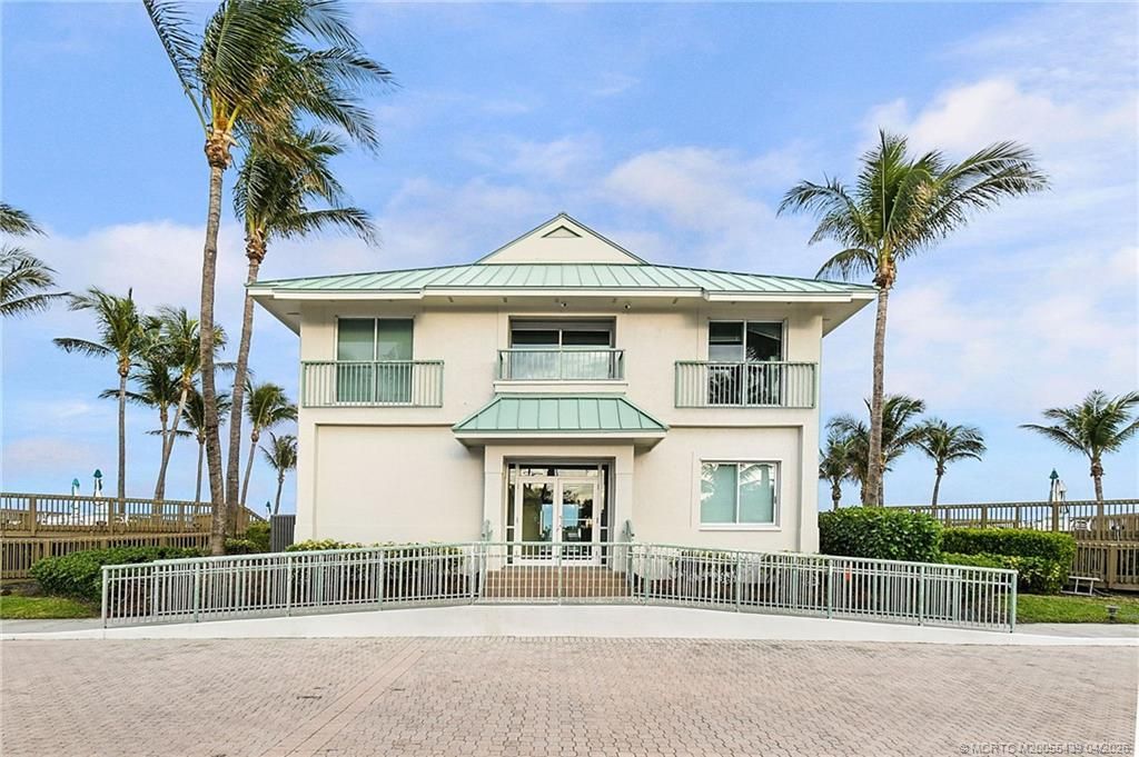 8600 S Ocean Drive, Unit 306, Jensen Beach, FL 34957 Photo
