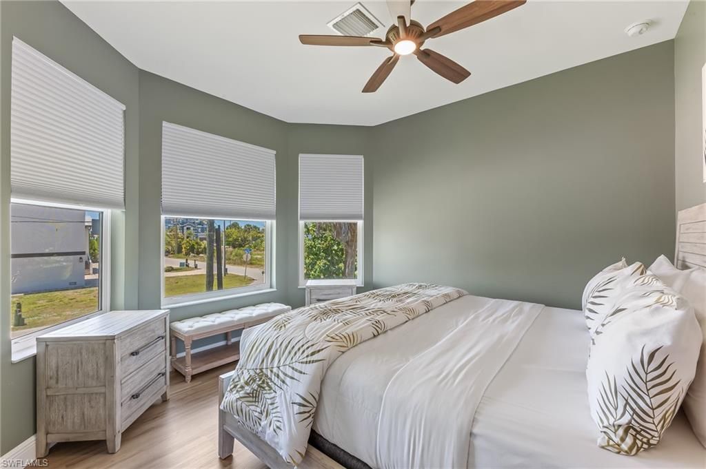5809 Lauder St, Fort Myers Beach, FL 33931 Photo