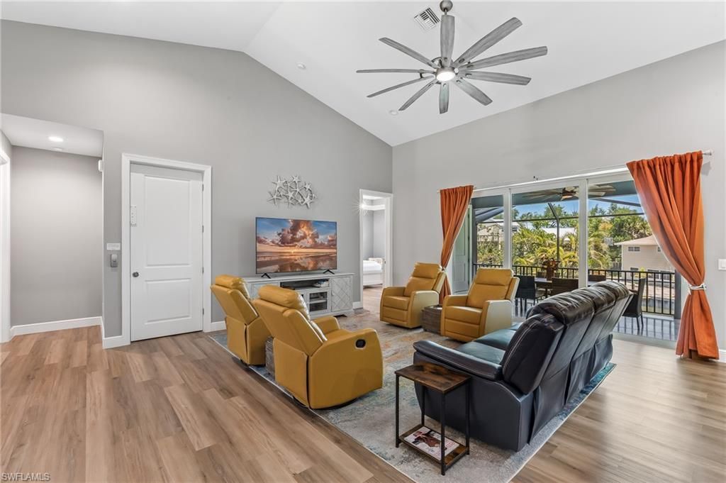 5809 Lauder St, Fort Myers Beach, FL 33931 Photo