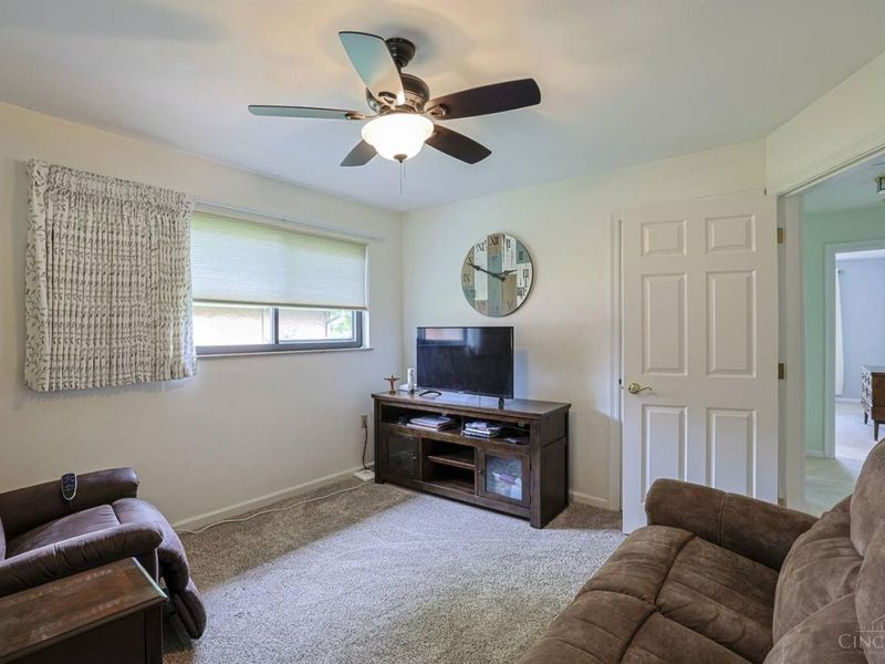 2110 Simbury Court, Cincinnati, OH 45224 Photo 18