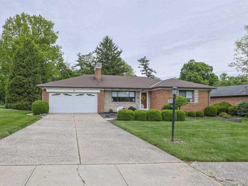 2110 Simbury Court, Cincinnati, OH 45224 Photo 2