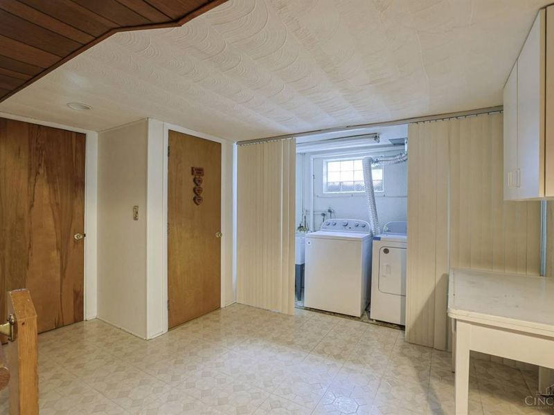 2110 Simbury Court, Cincinnati, OH 45224 Photo 26