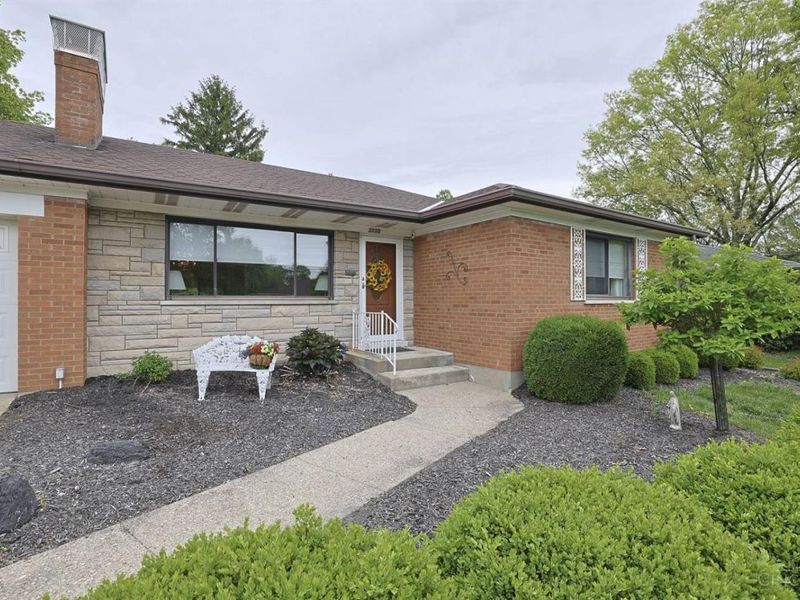 2110 Simbury Court, Cincinnati, OH 45224 Photo 3