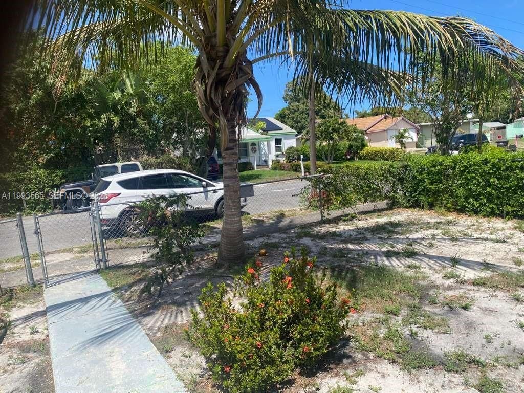 712 57th St , West Palm Beach, FL 33407 Photo