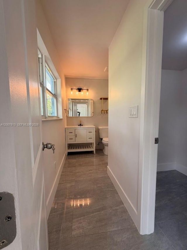 809 NW 12th Ave, Fort Lauderdale, FL 33311 Photo