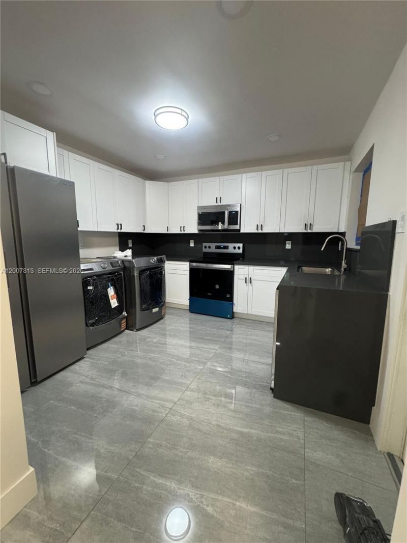 809 NW 12th Ave, Fort Lauderdale, FL 33311 Photo