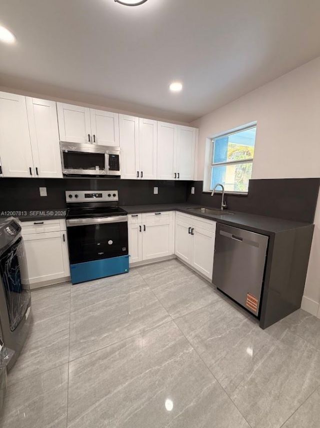 809 NW 12th Ave, Fort Lauderdale, FL 33311 Photo