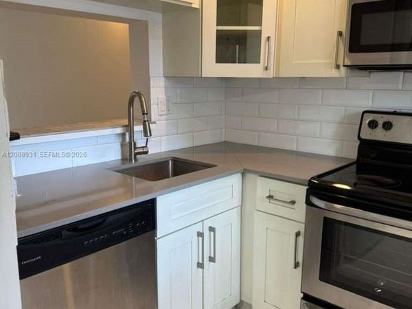 300 NW 107th Ave , Unit 103, Miami, FL 33172