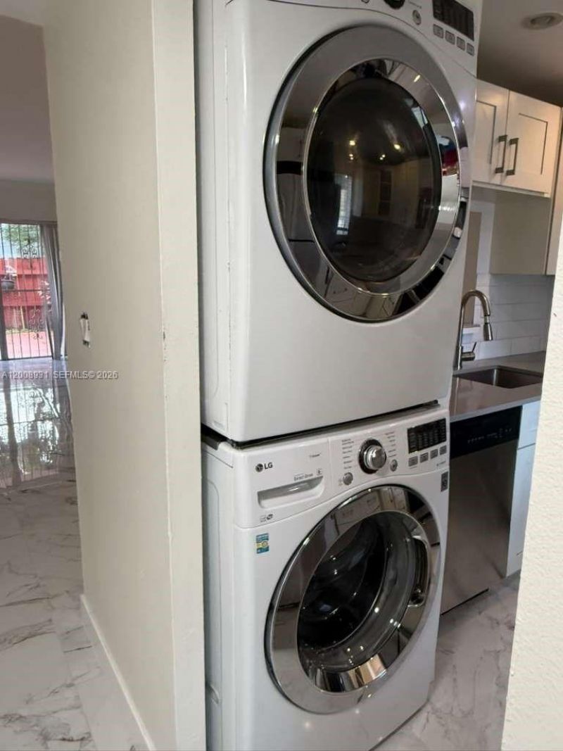 300 NW 107th Ave, Unit 103, Miami, FL 33172 Photo