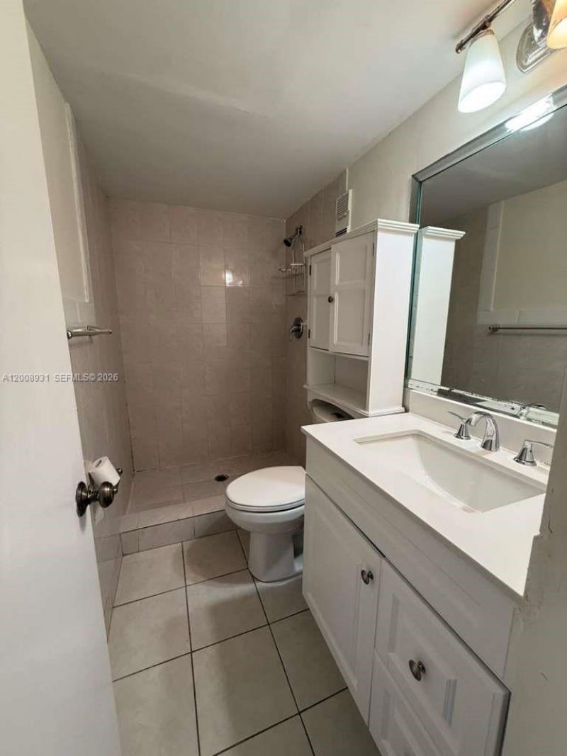 300 NW 107th Ave, Unit 103, Miami, FL 33172 Photo